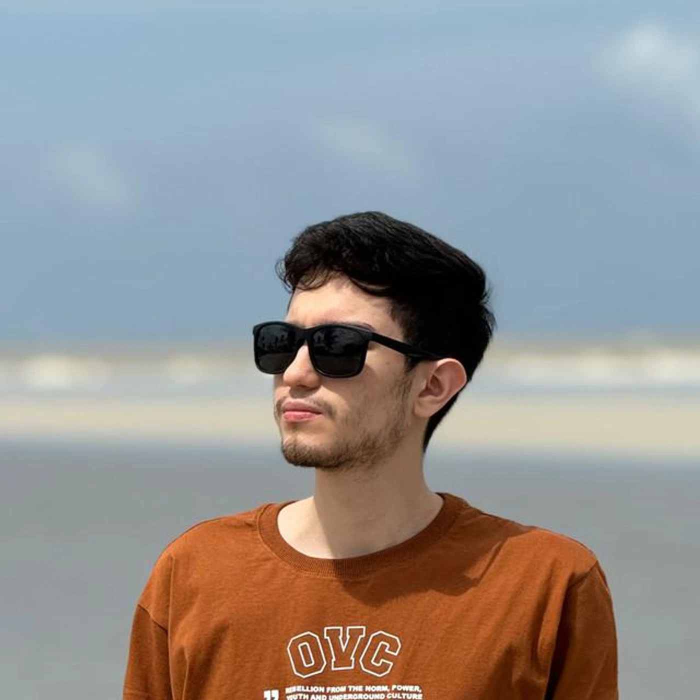 Luvee! Brand Page