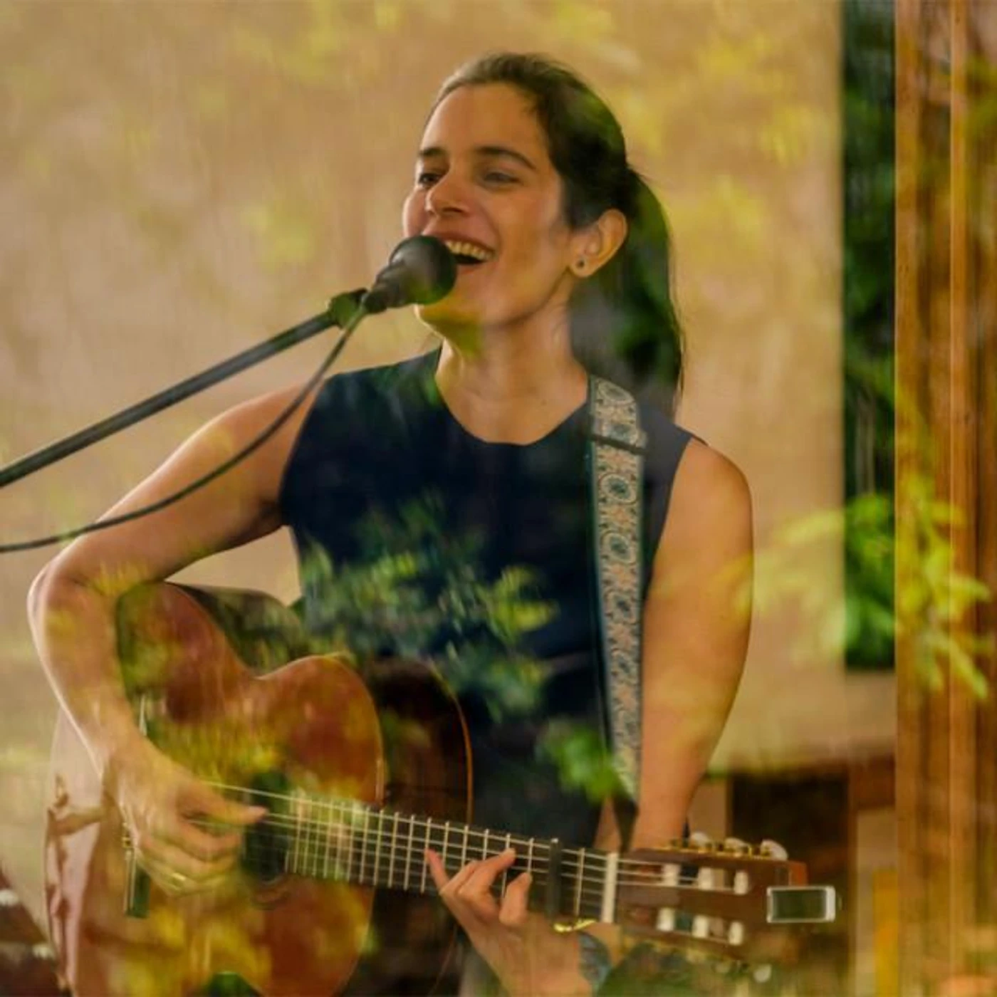 Mónica Giraldo Brand Page