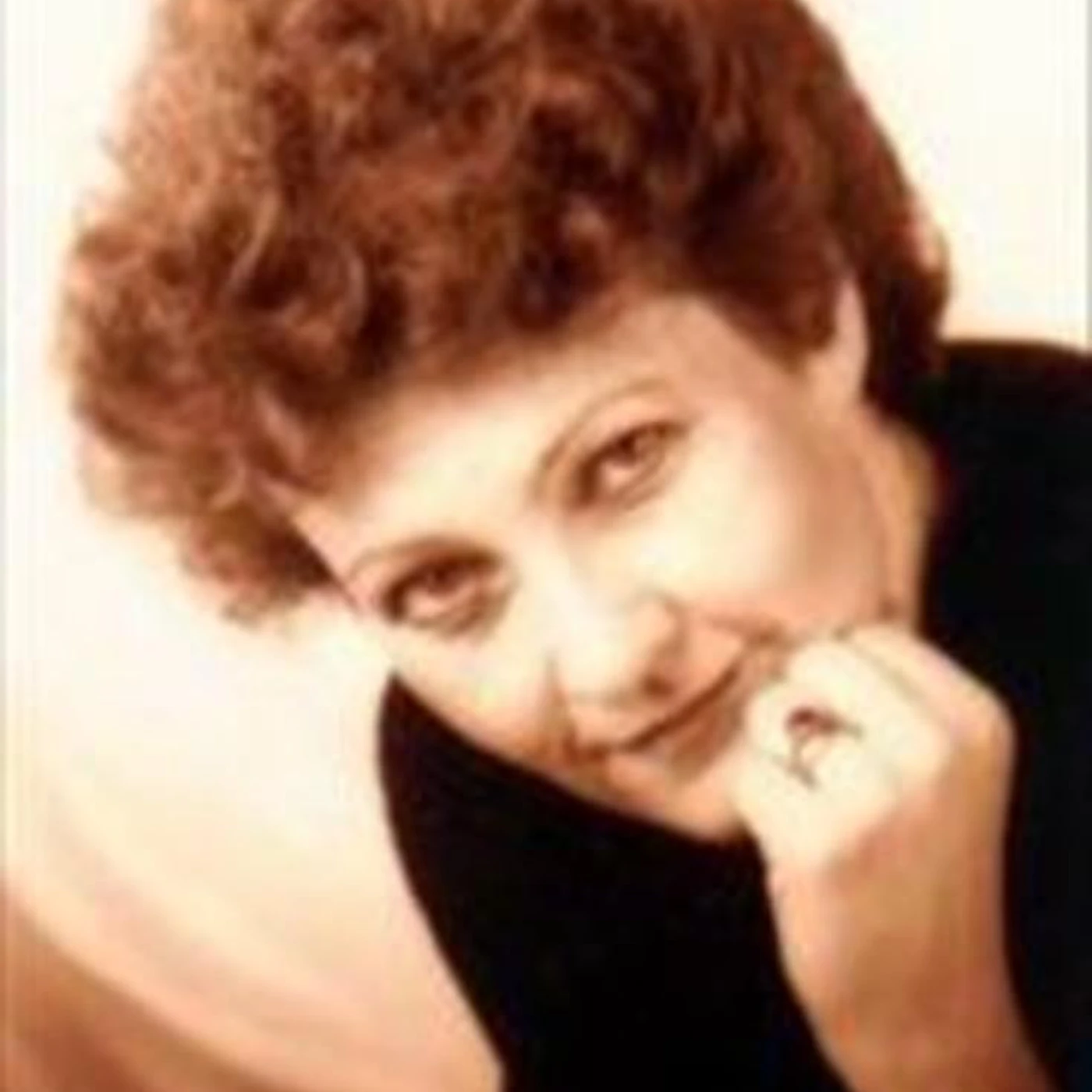 Magdaléna Hajóssyová Brand Page