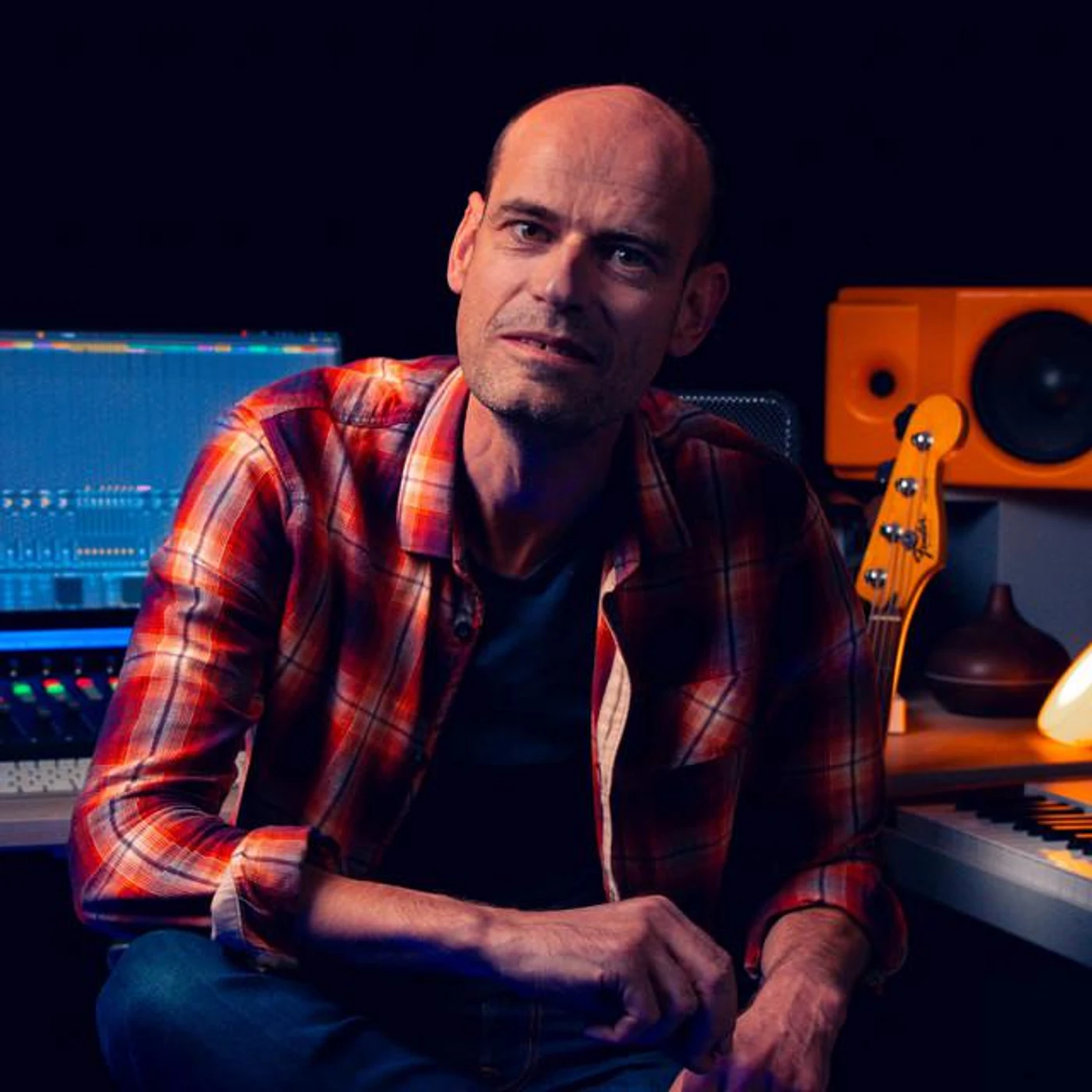 Marc Van Mourik Brand Page
