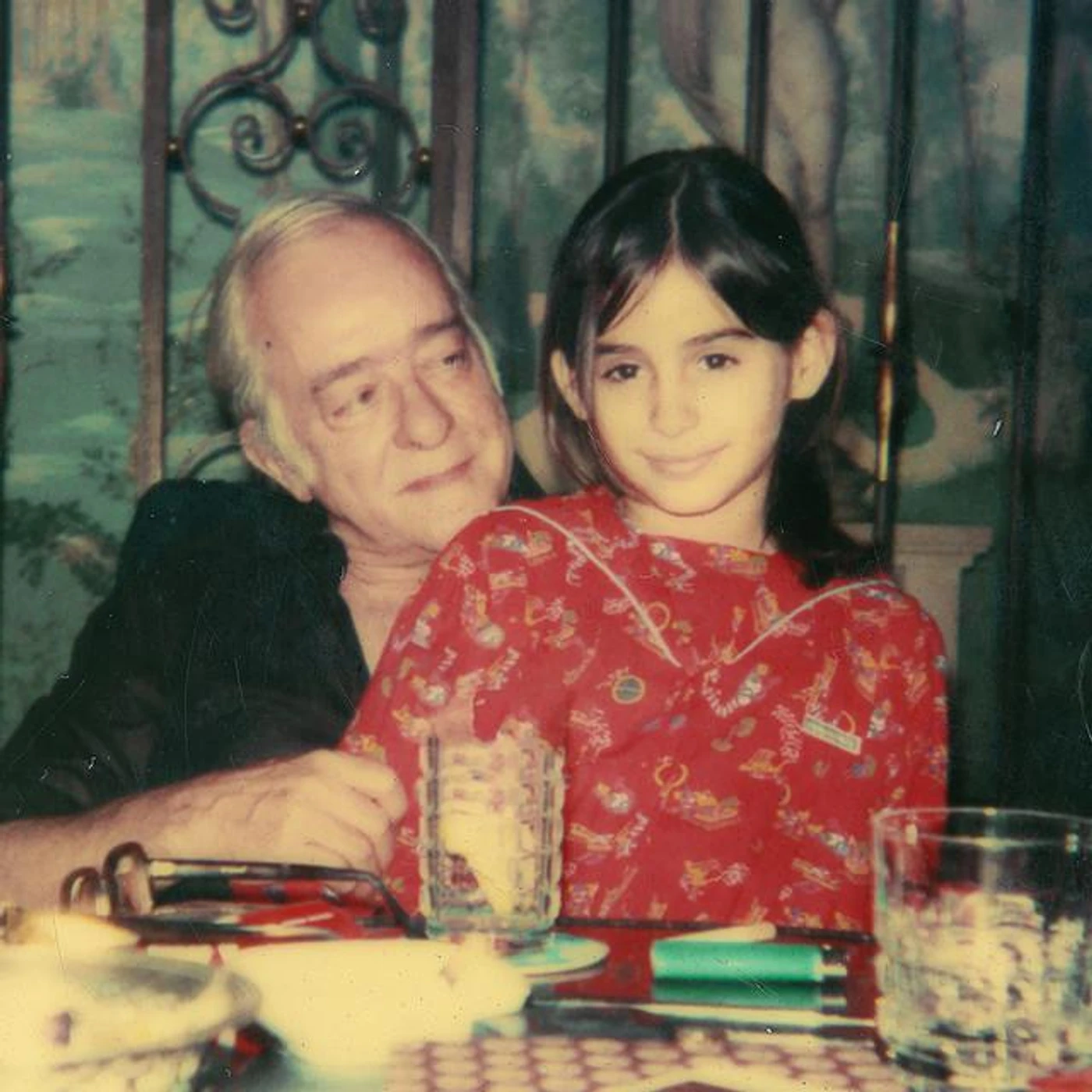 Mariana de Moraes Brand Page