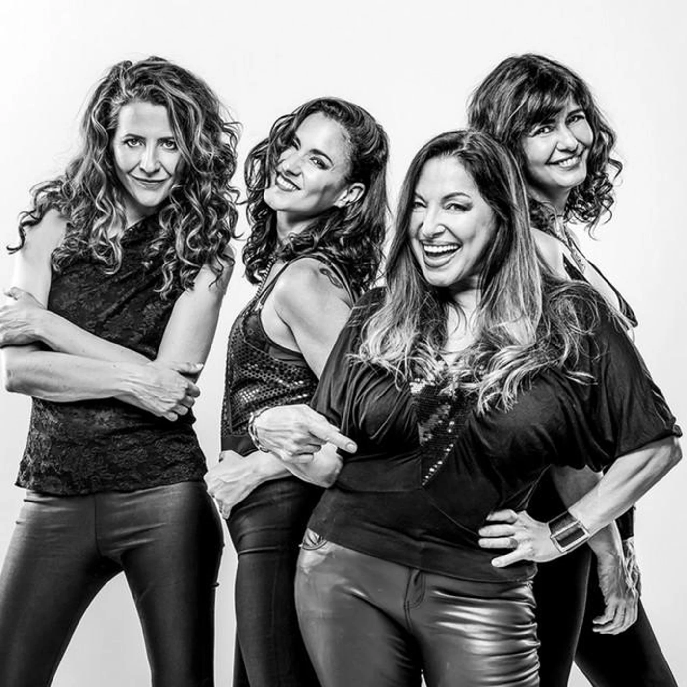 Mavi Diaz &  Las Folkies