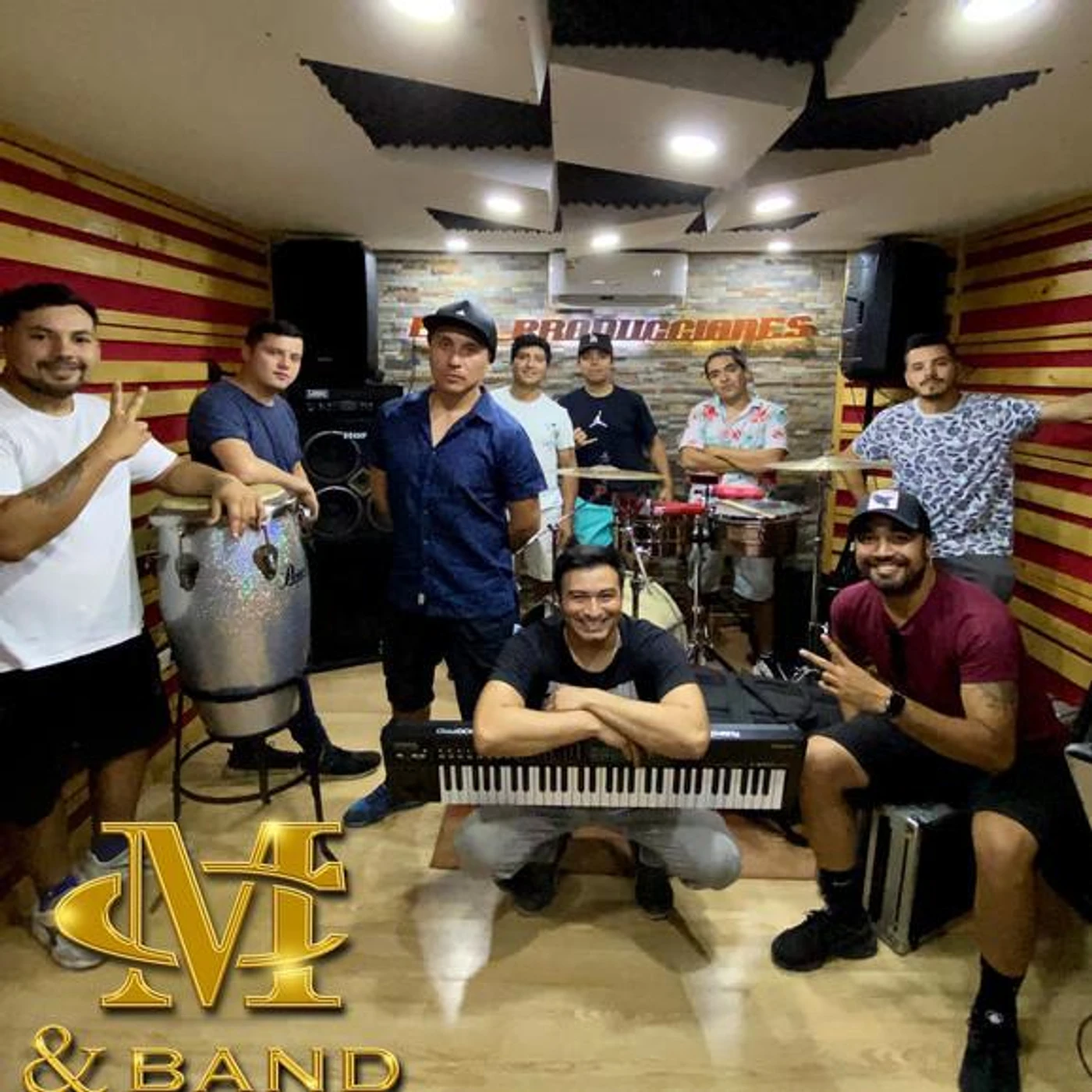MC & Band