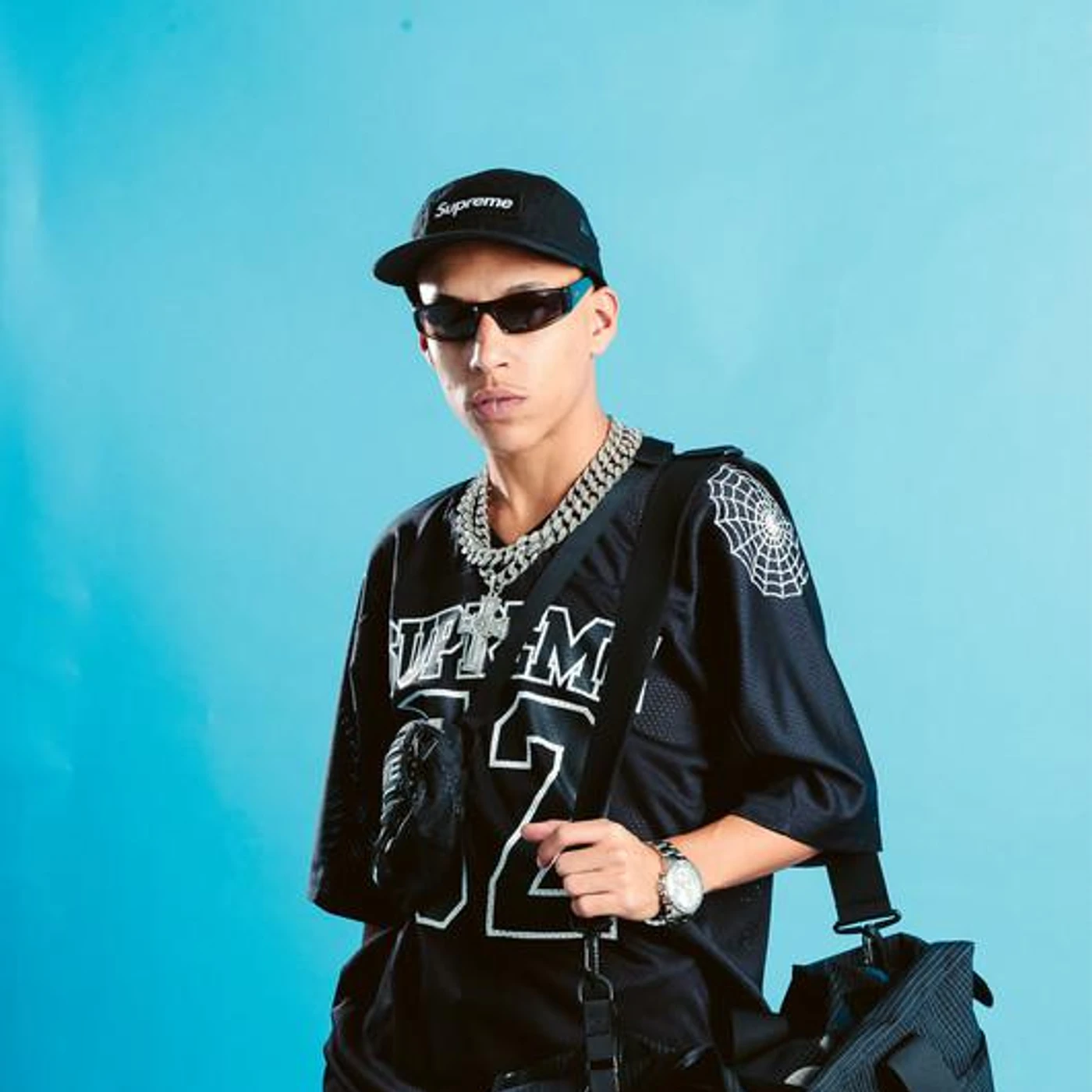 Mc Menor R7 Brand Page