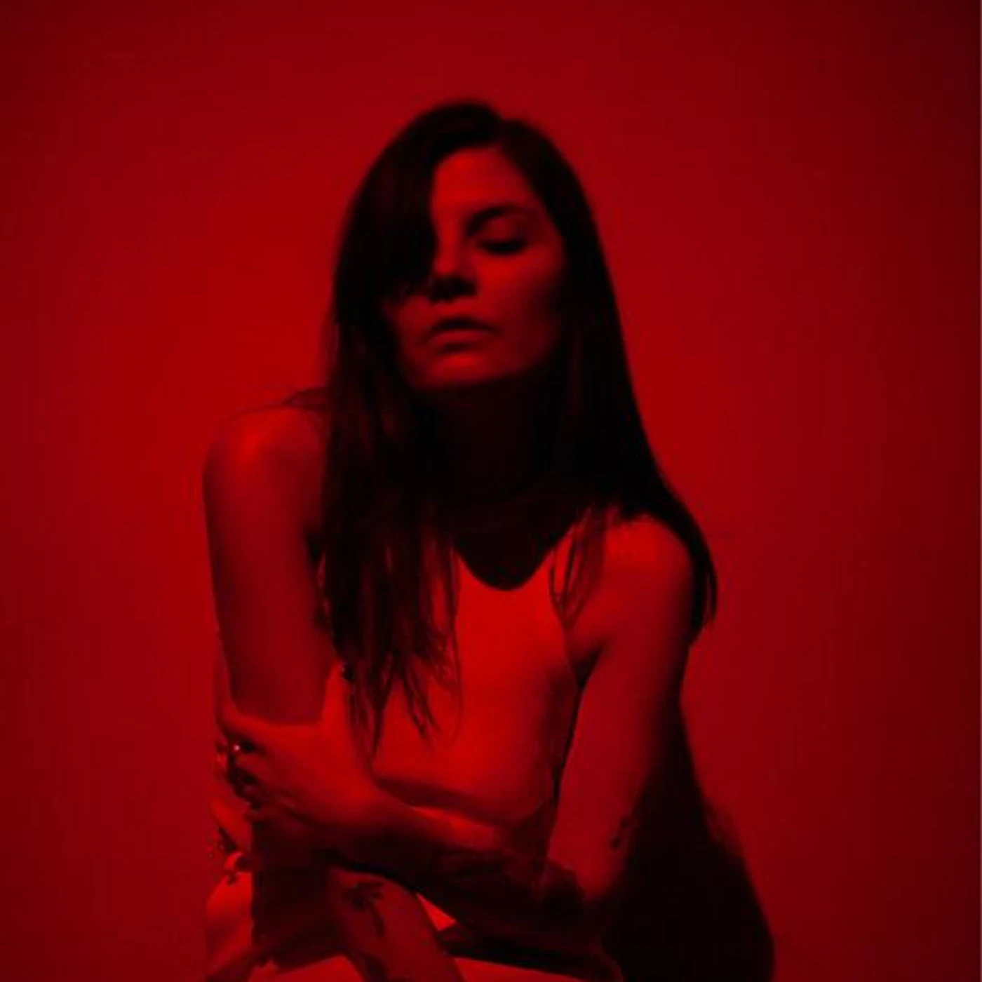 Melis Güven Brand Page