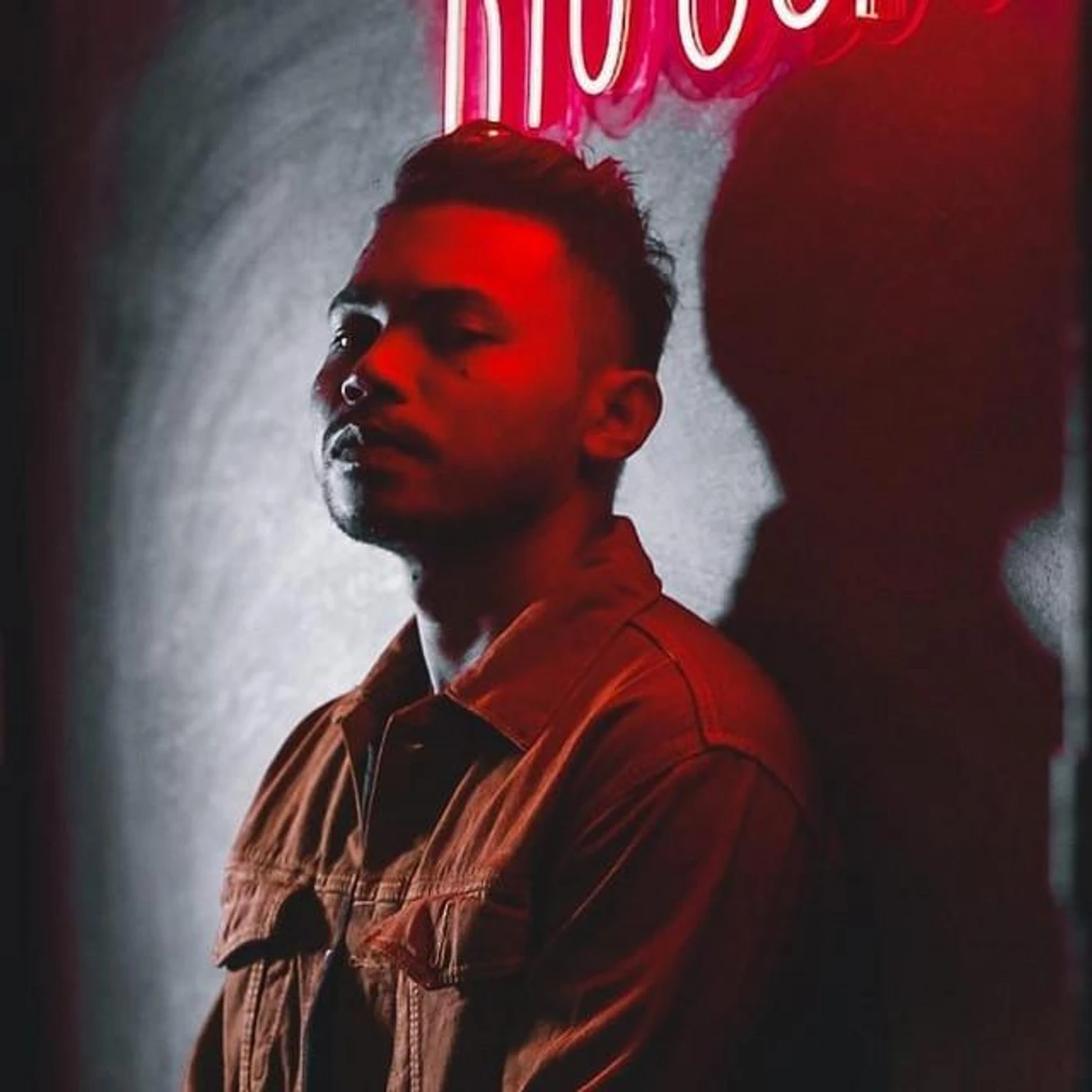 Mic - L Brand Page