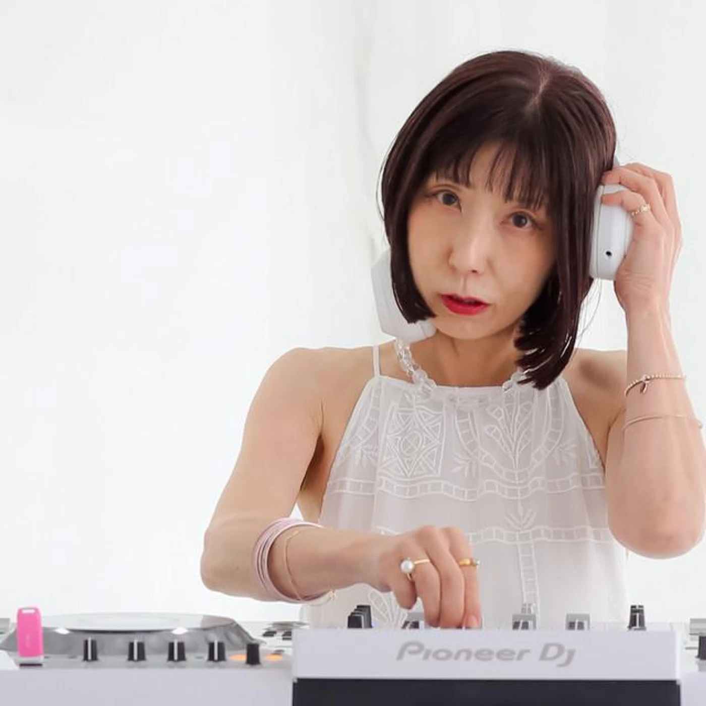 Mikiko Miyakawa Brand Page