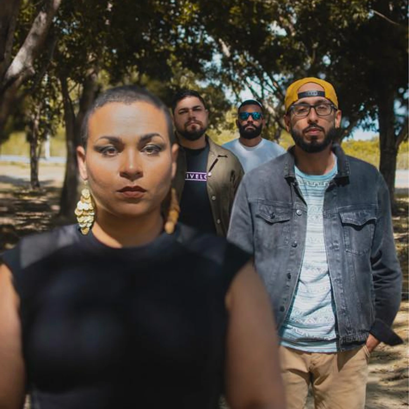 Mil Raíces Brand Page