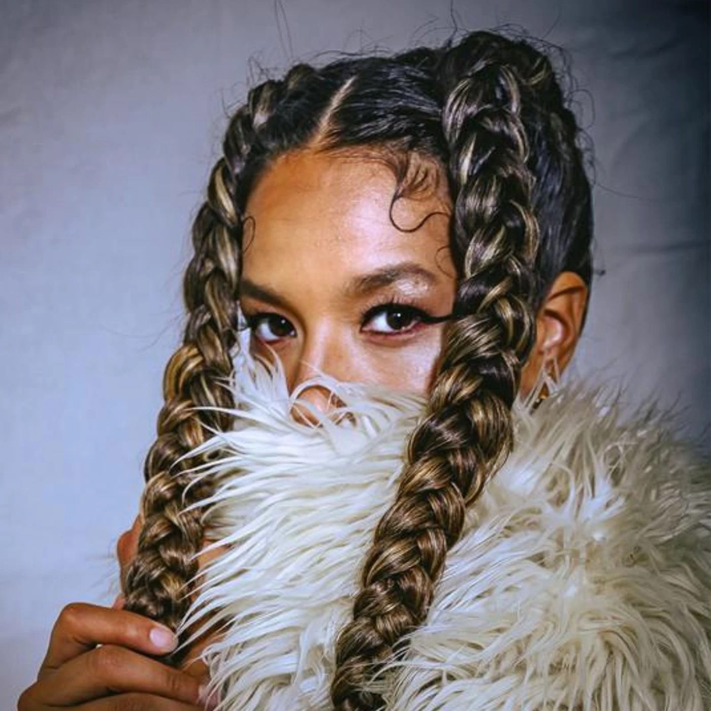 Milena Salamanca Brand Page