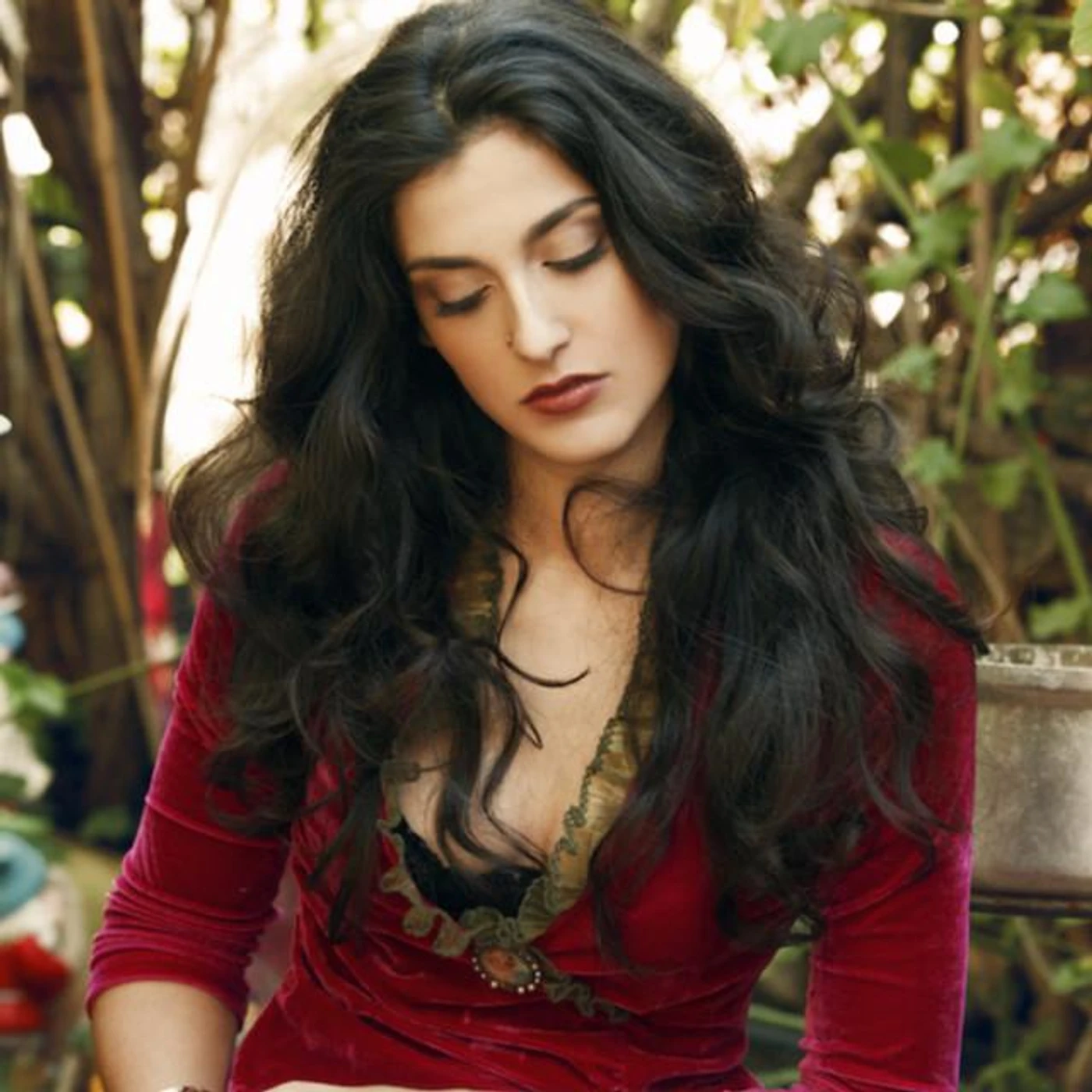 Mor Karbasi Brand Page