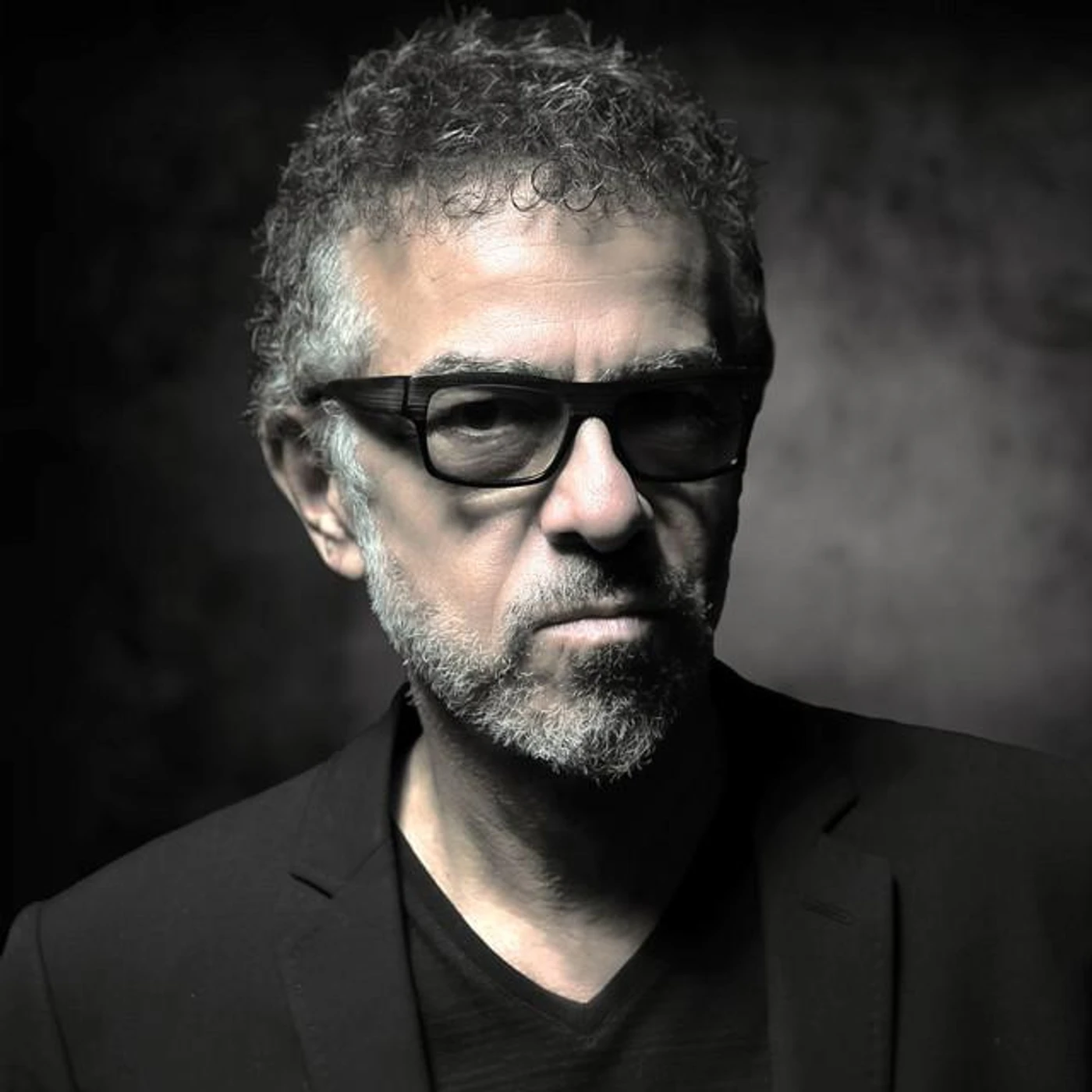 Nezih Ünen Brand Page