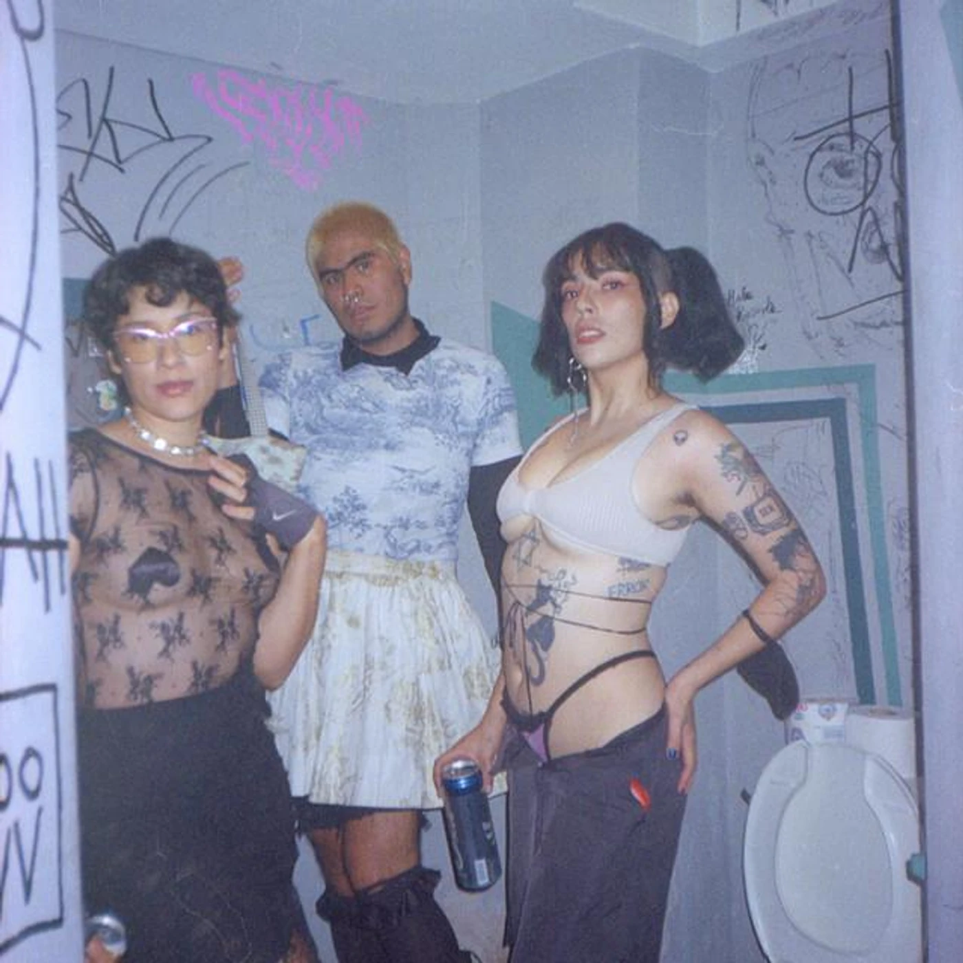 Niña Perro Brand Page