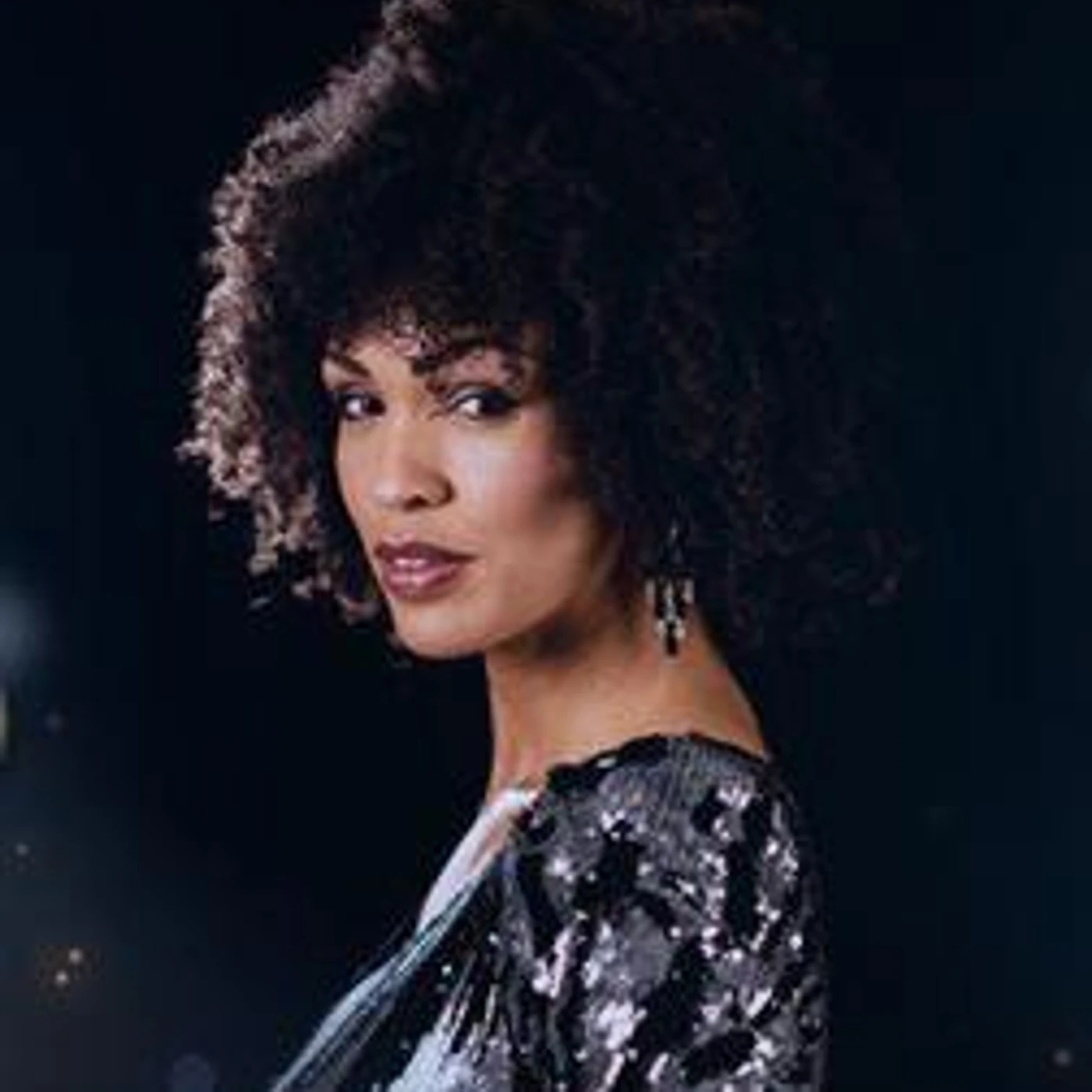 Nicole Magolie Brand Page