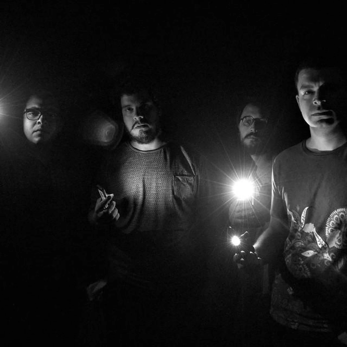 Oito Mãos Brand Page