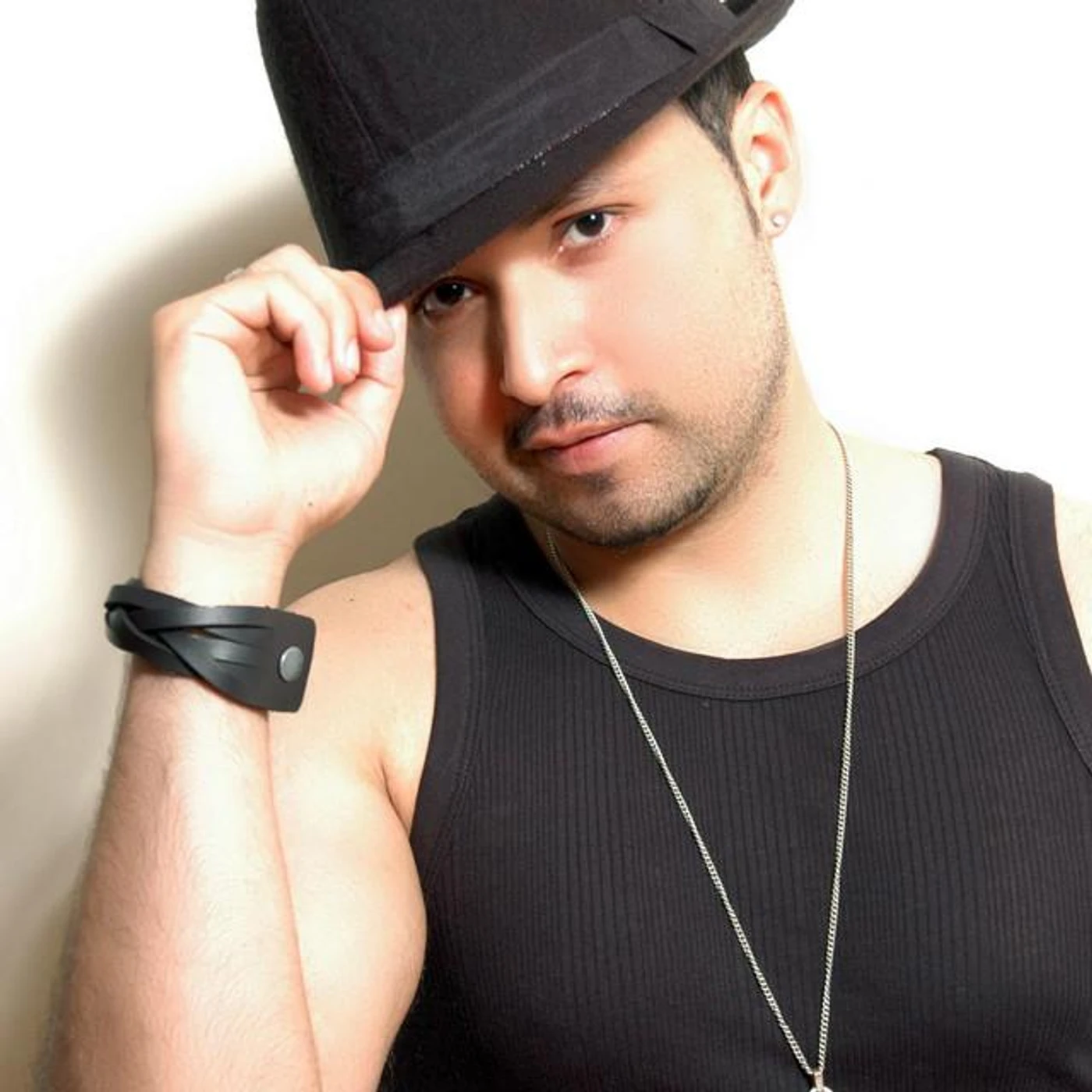 omer inayat Brand Page