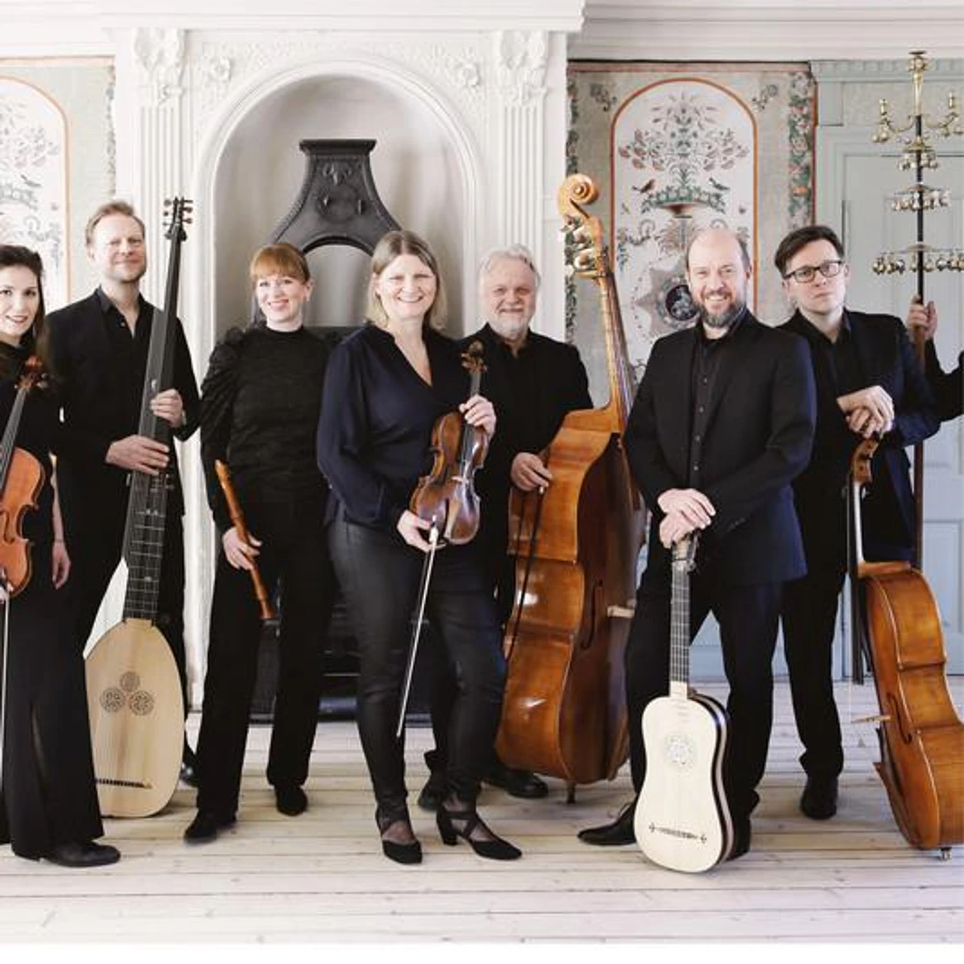 Oslo Circles Brand Page