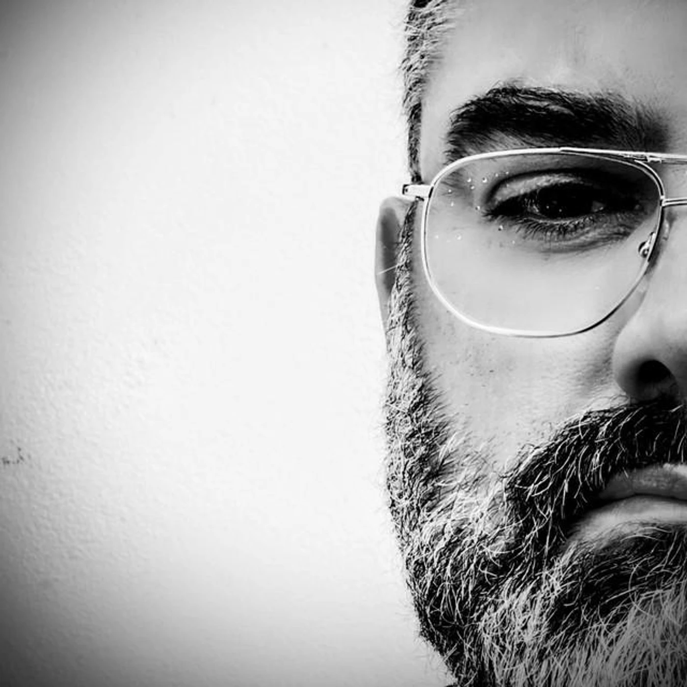 Promisk Brand Page