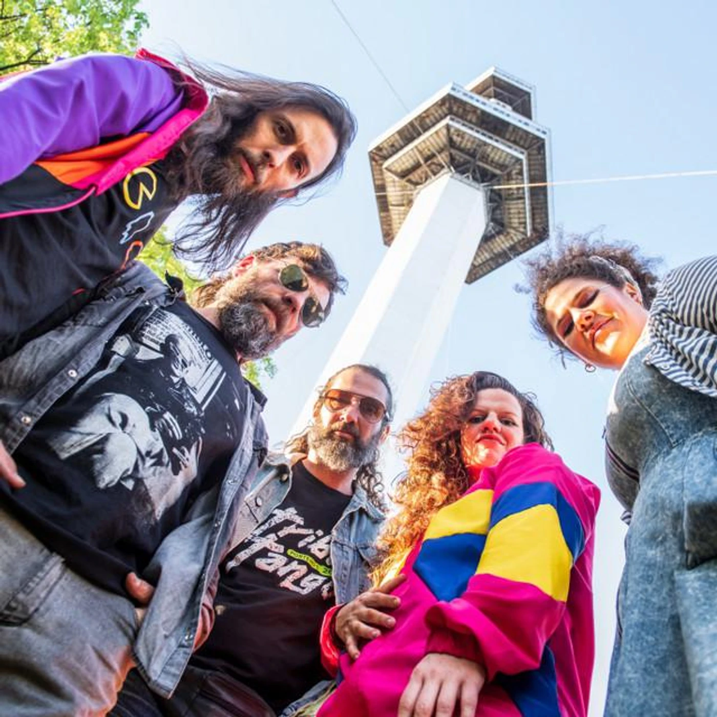 Quiero 24 Brand Page