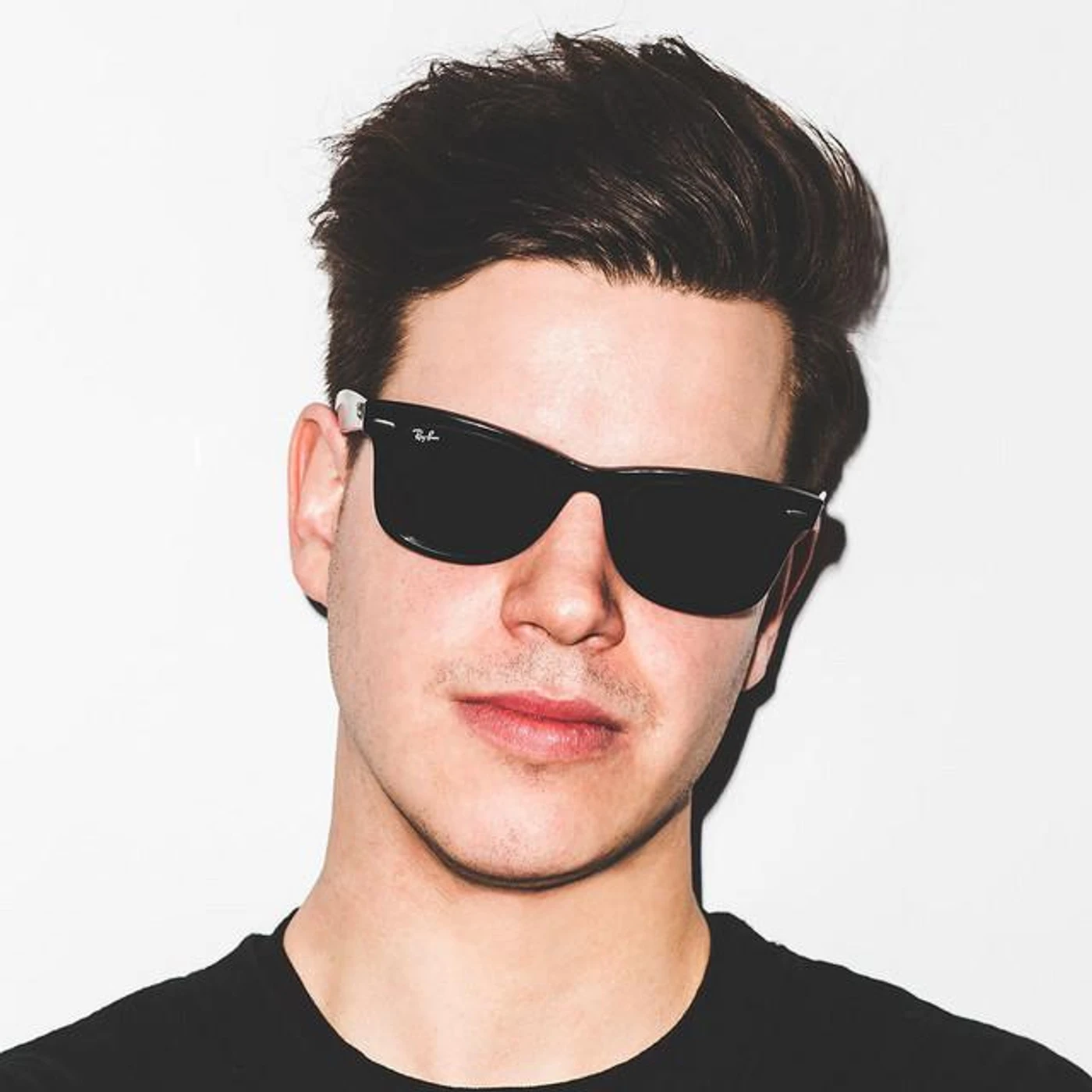 Quinten 909 Brand Page