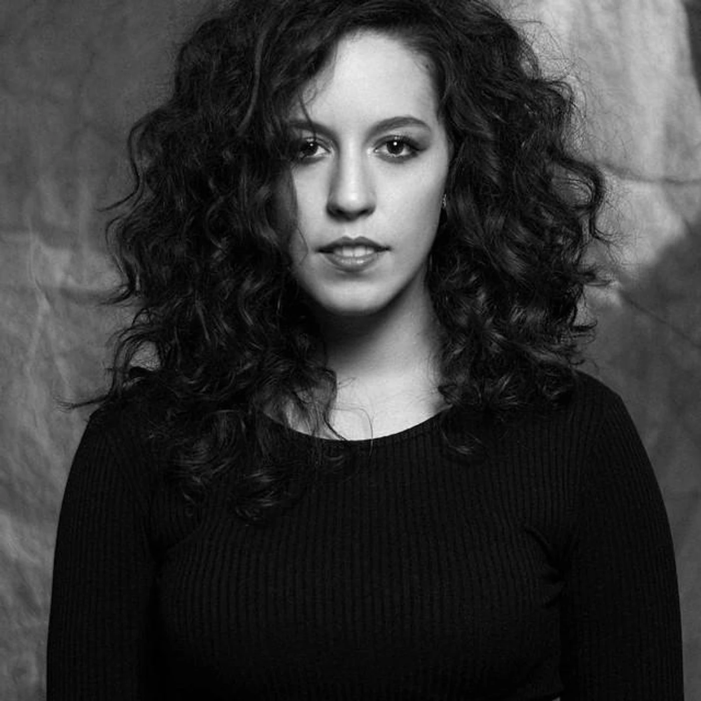 Rhaissa Bittar Brand Page