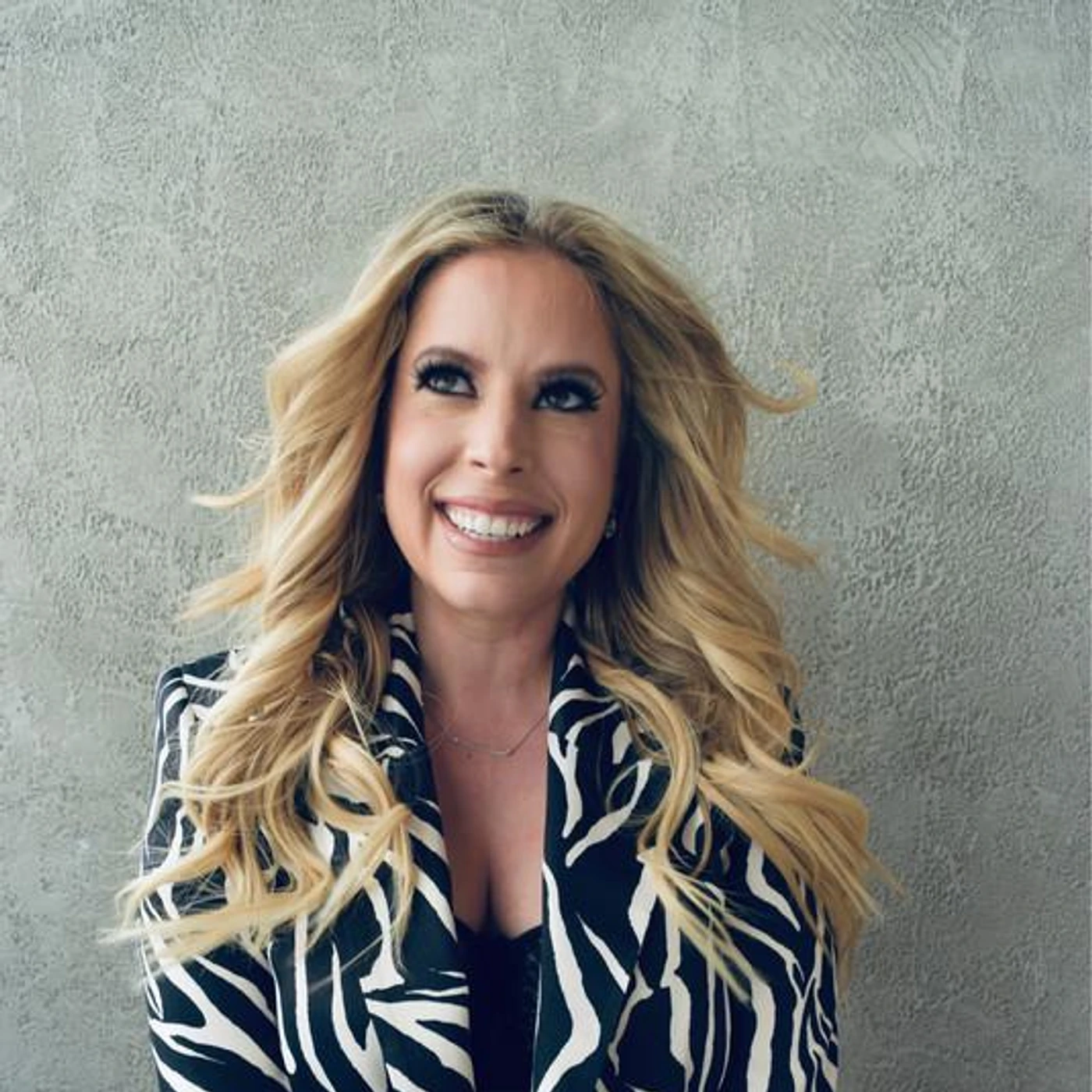 Robyn Black Brand Page