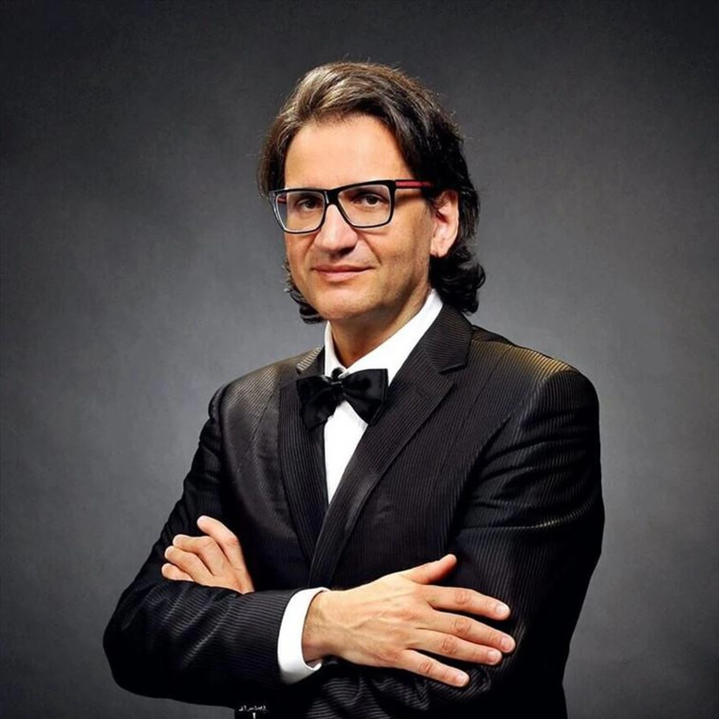 Roberto Molinelli Brand Page