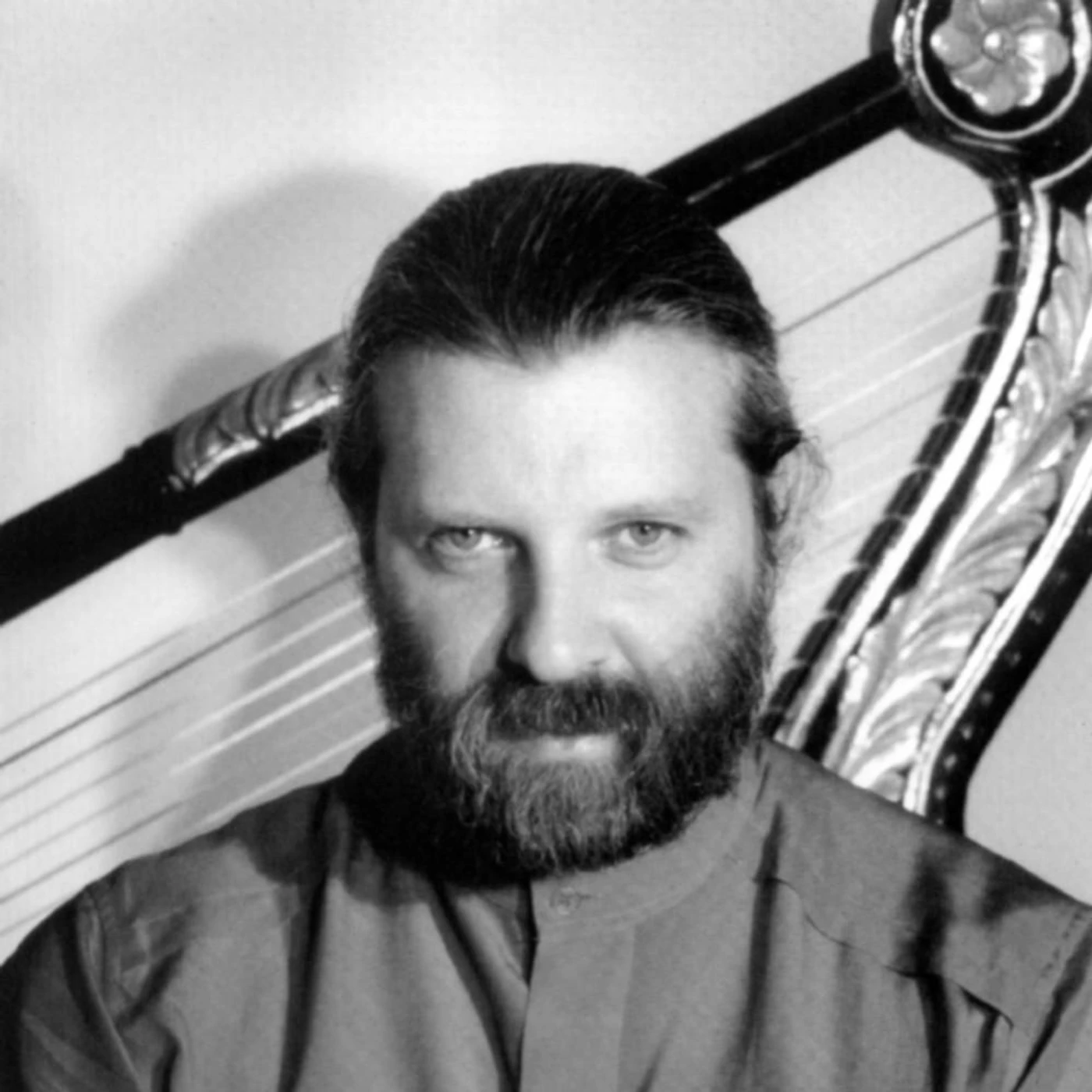 Roberto Perera Brand Page