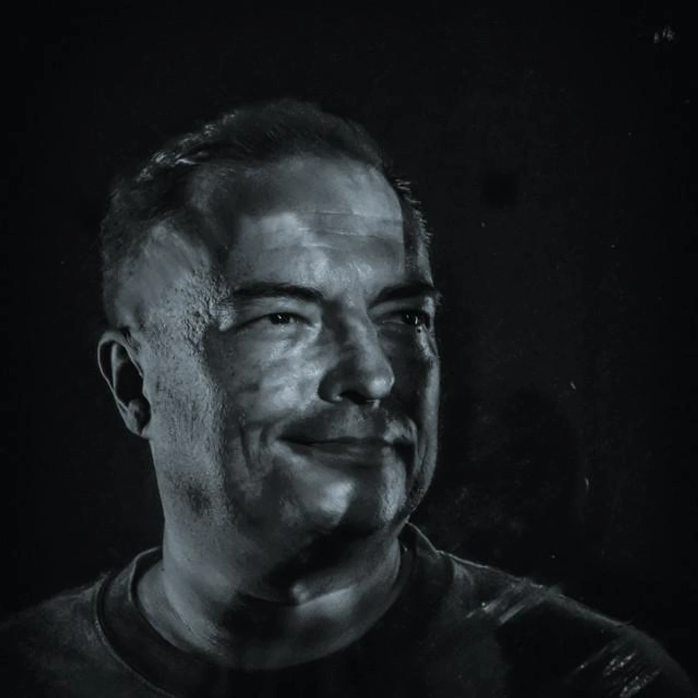 Roberto Rodriguez Brand Page