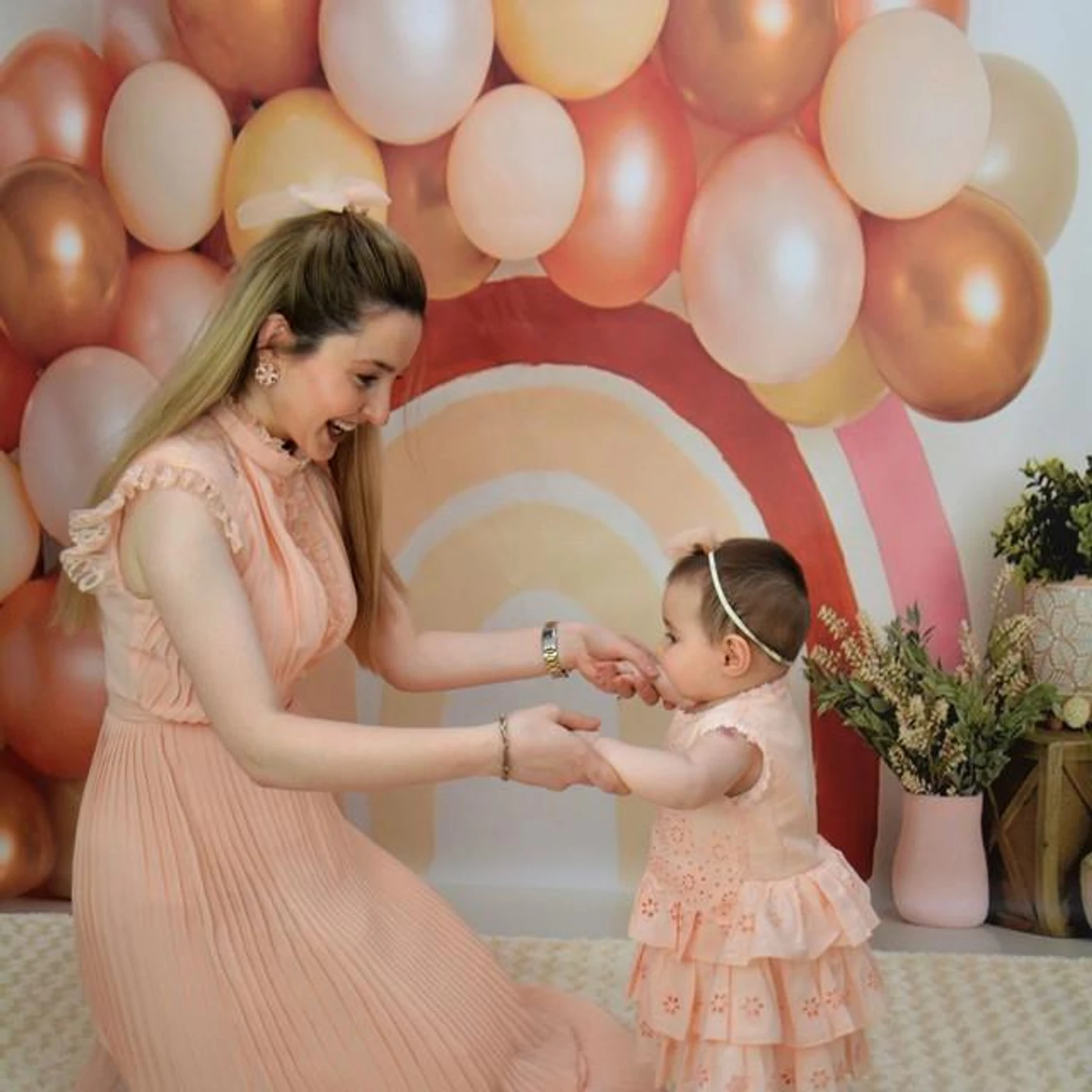 Robin Wright Brand Page