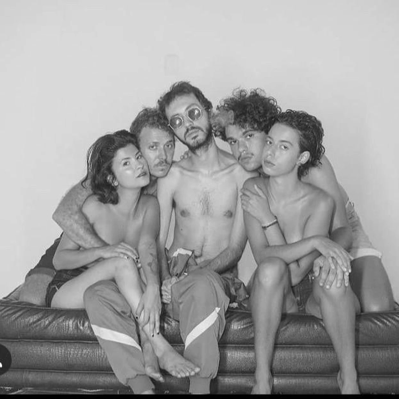 Rosa Neon Brand Page