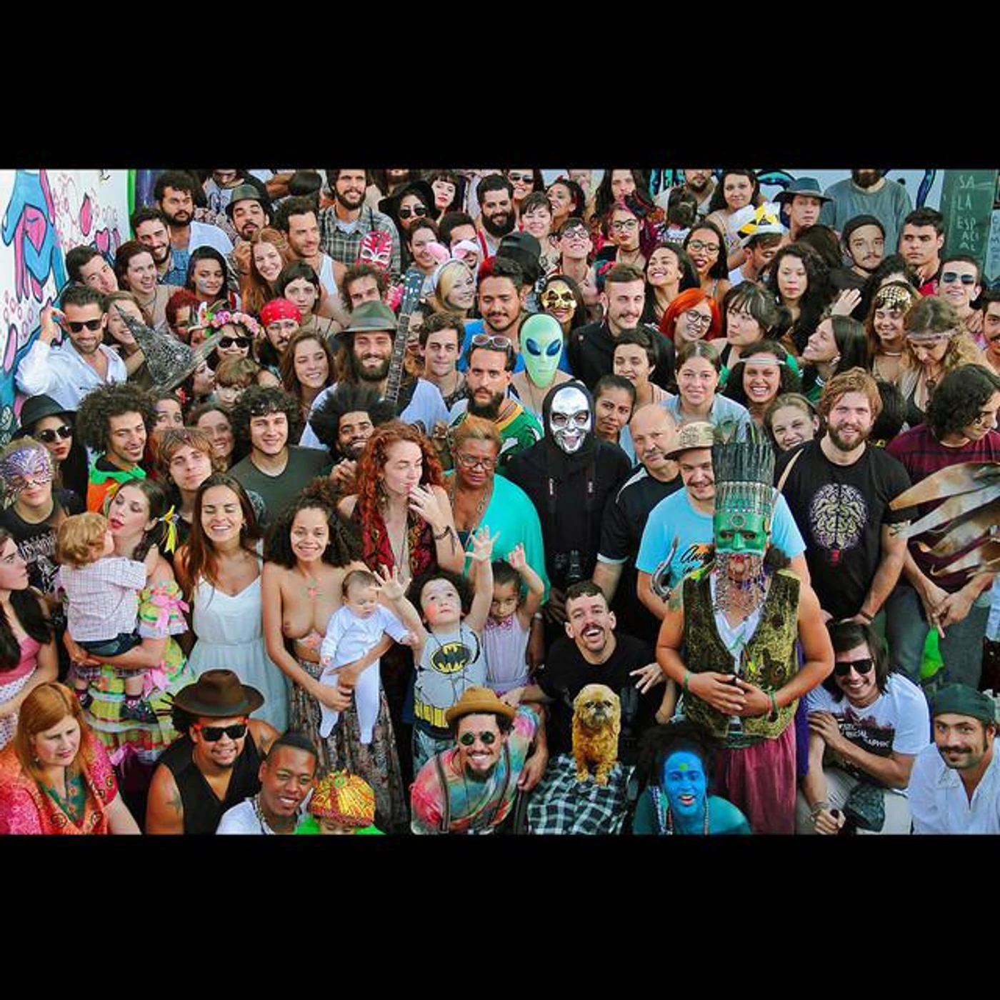 Sala Espacial Brand Page