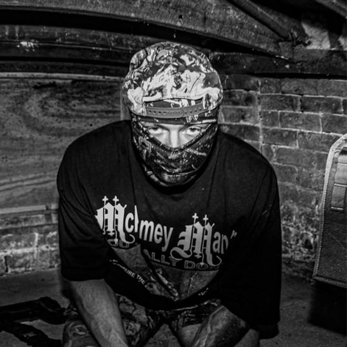 Saliva Grey