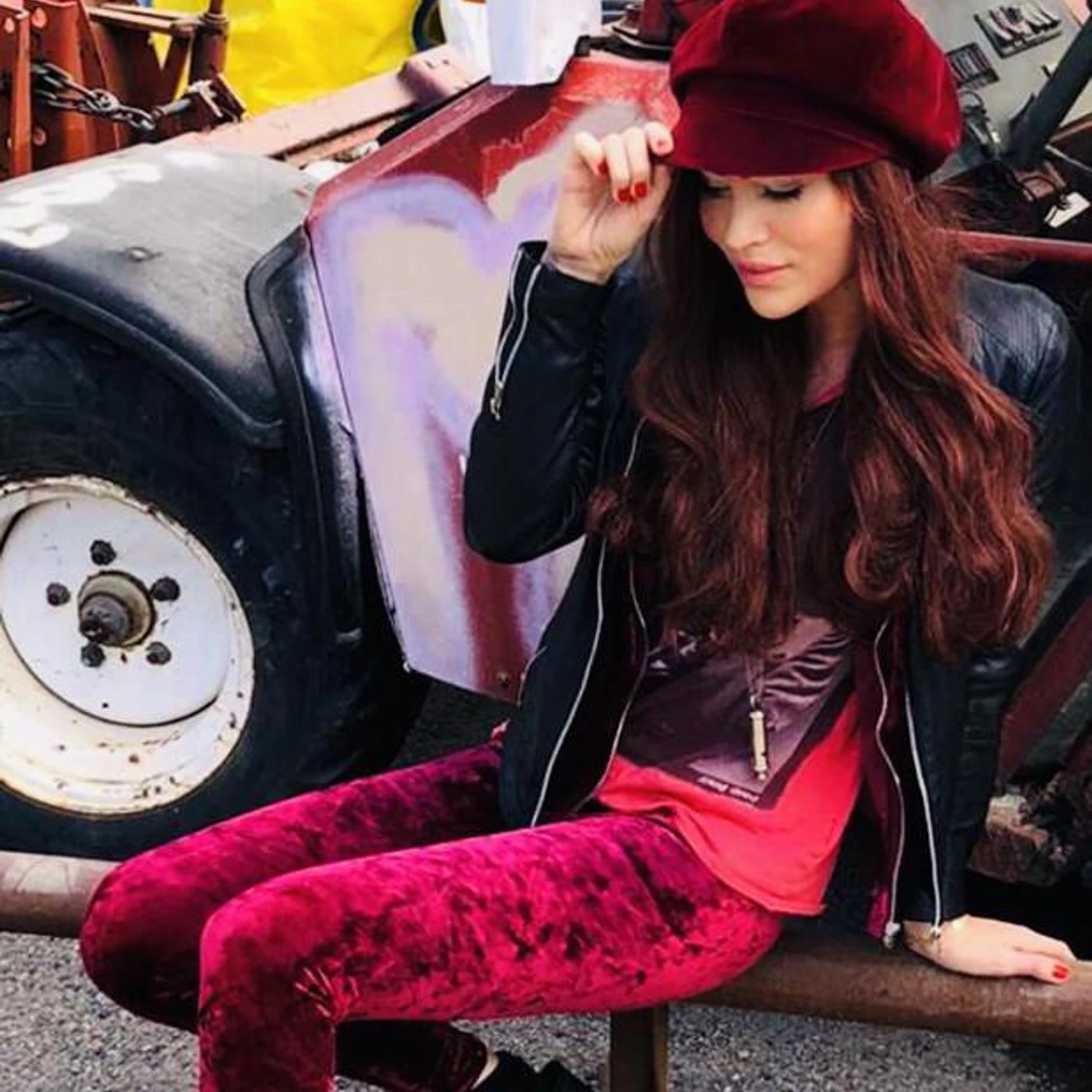 Sara Varga Brand Page