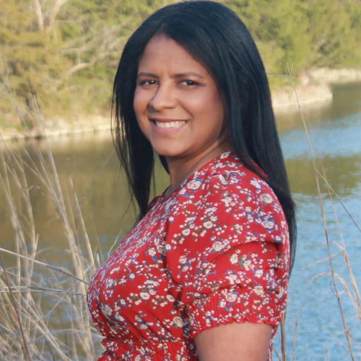Sarah Vargas Brand Page