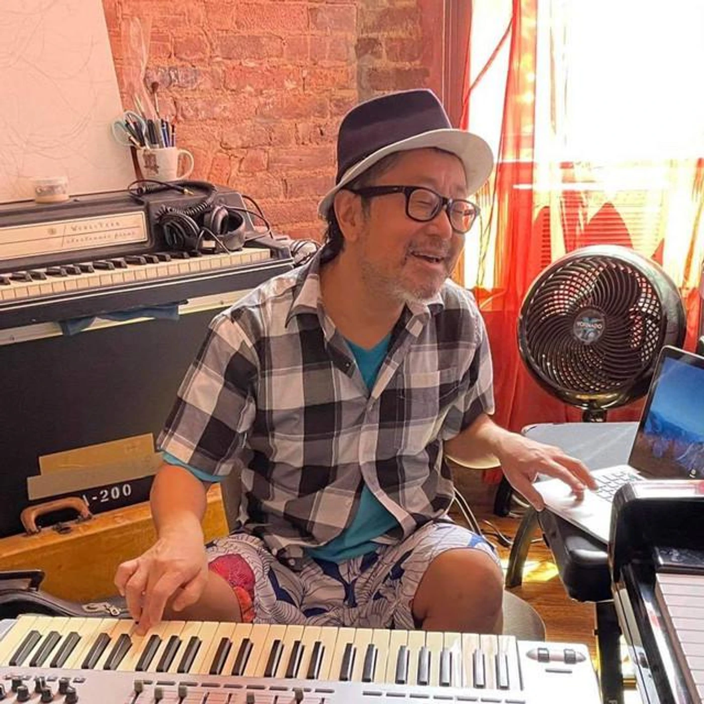 Senri Oe Brand Page