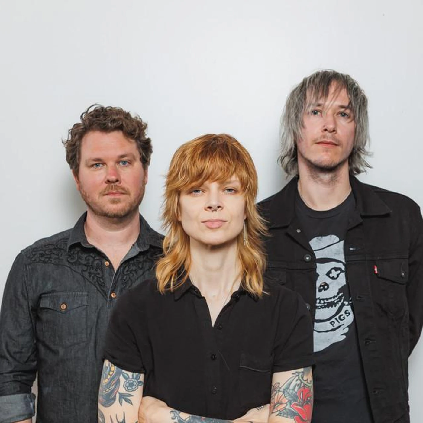 Sarah Shook & the Disarmers Brand Page