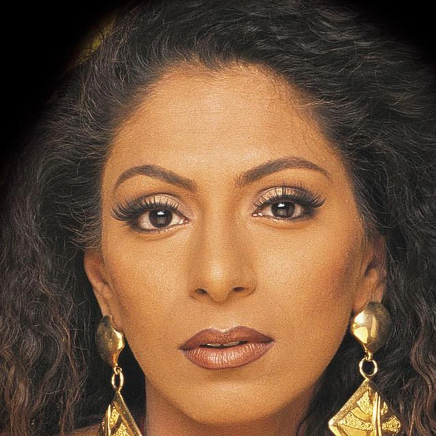 Shweta Shetty Brand Page