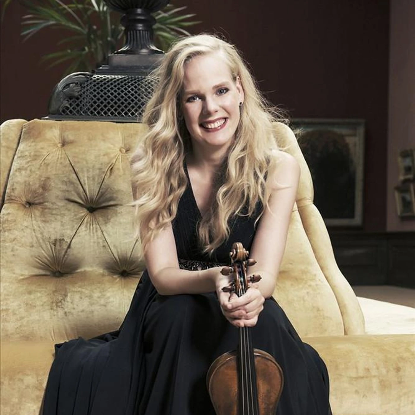 Simone Lamsma Brand Page