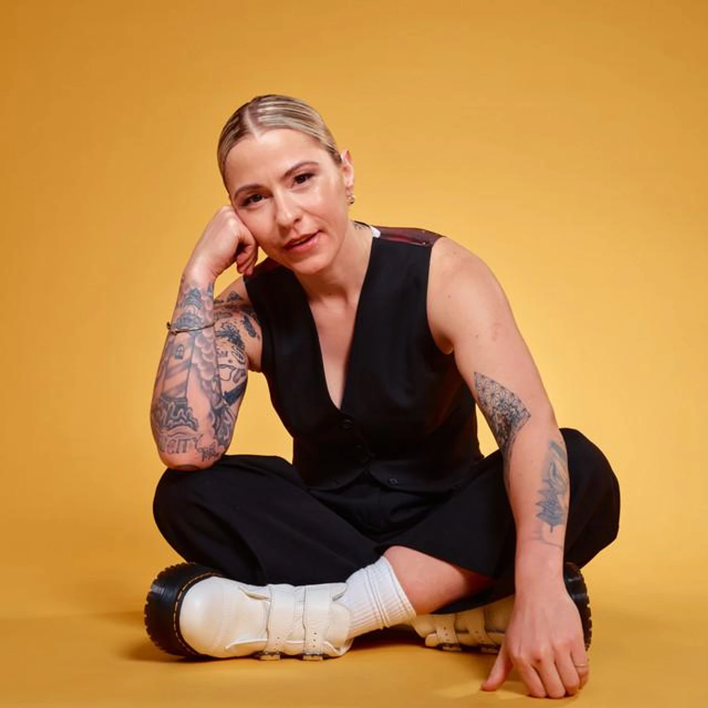 Lucy Spraggan Brand Page