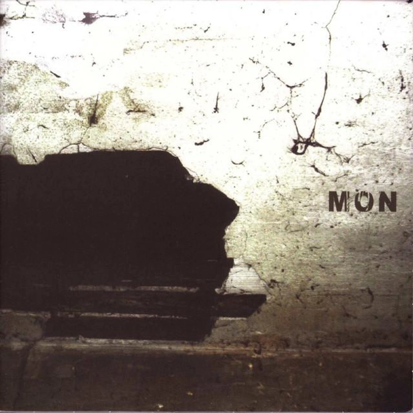 MØN Brand Page