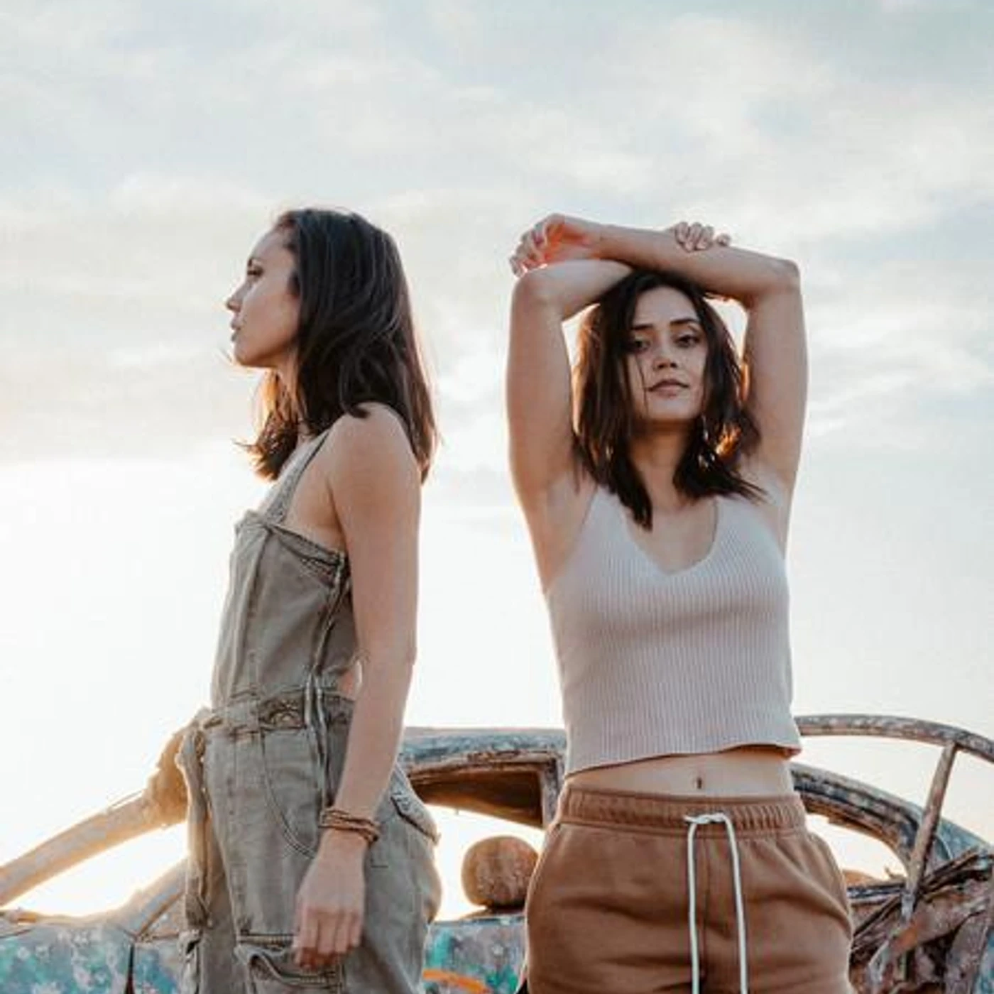 Meg & Dia