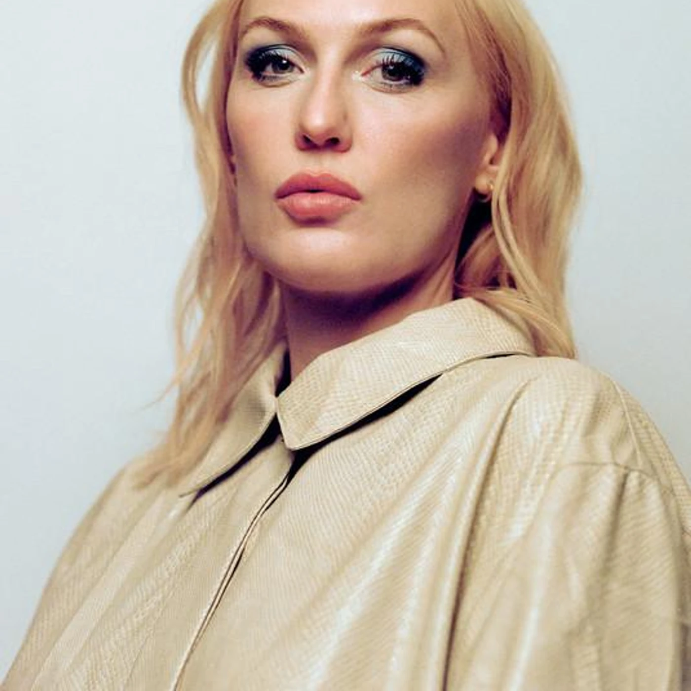 Moonica Mac Brand Page