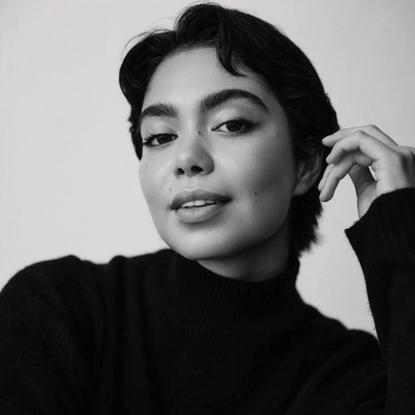 Auli'i Cravalho Brand Page