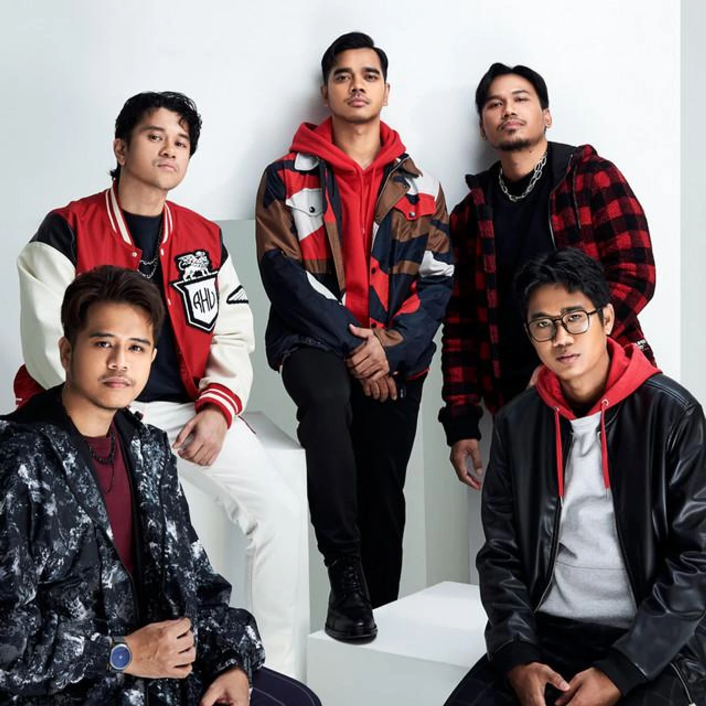 Alif Satar & The Locos Brand Page