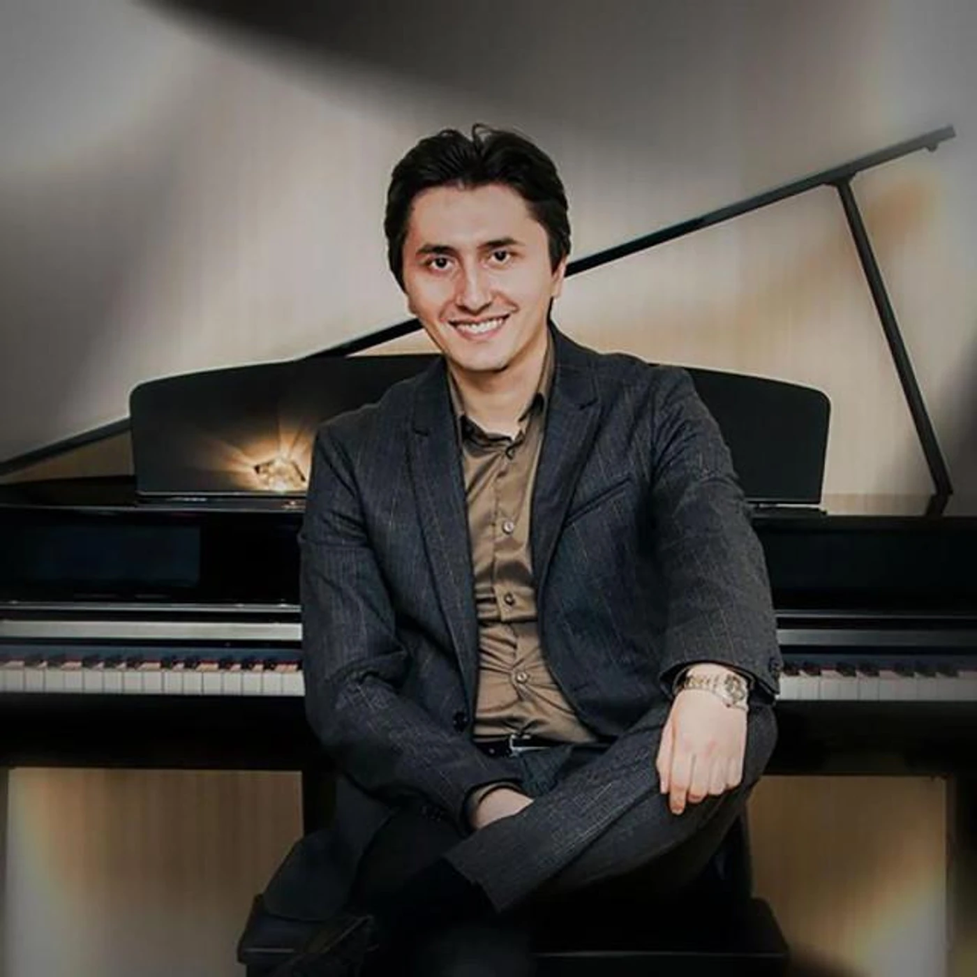Akshin Alizadeh Brand Page