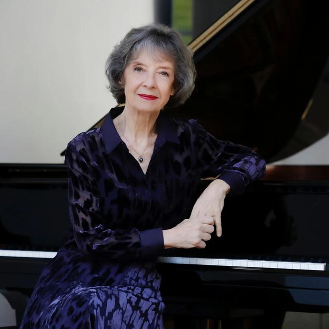 Anne Queffélec Brand Page
