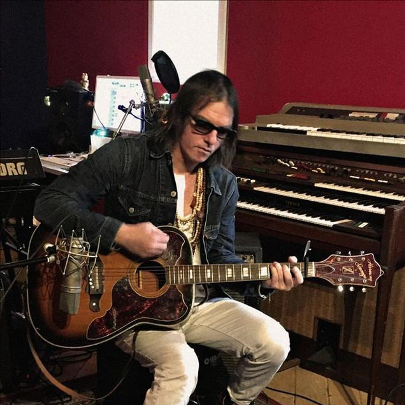 Anton Newcombe Brand Page