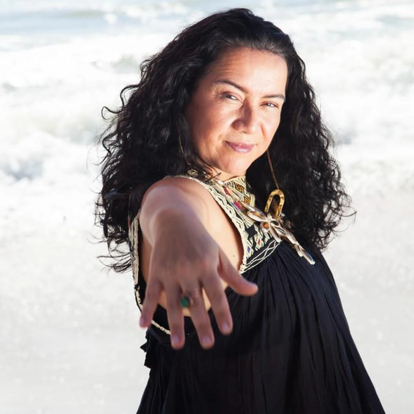 Claudia Acuna Brand Page