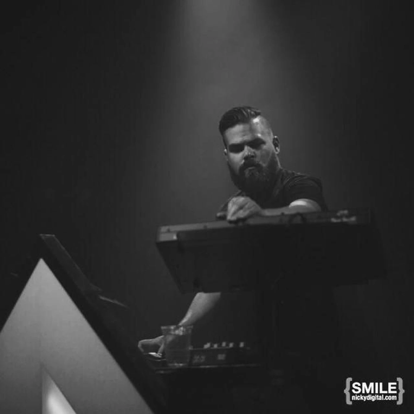 Com Truise Brand Page