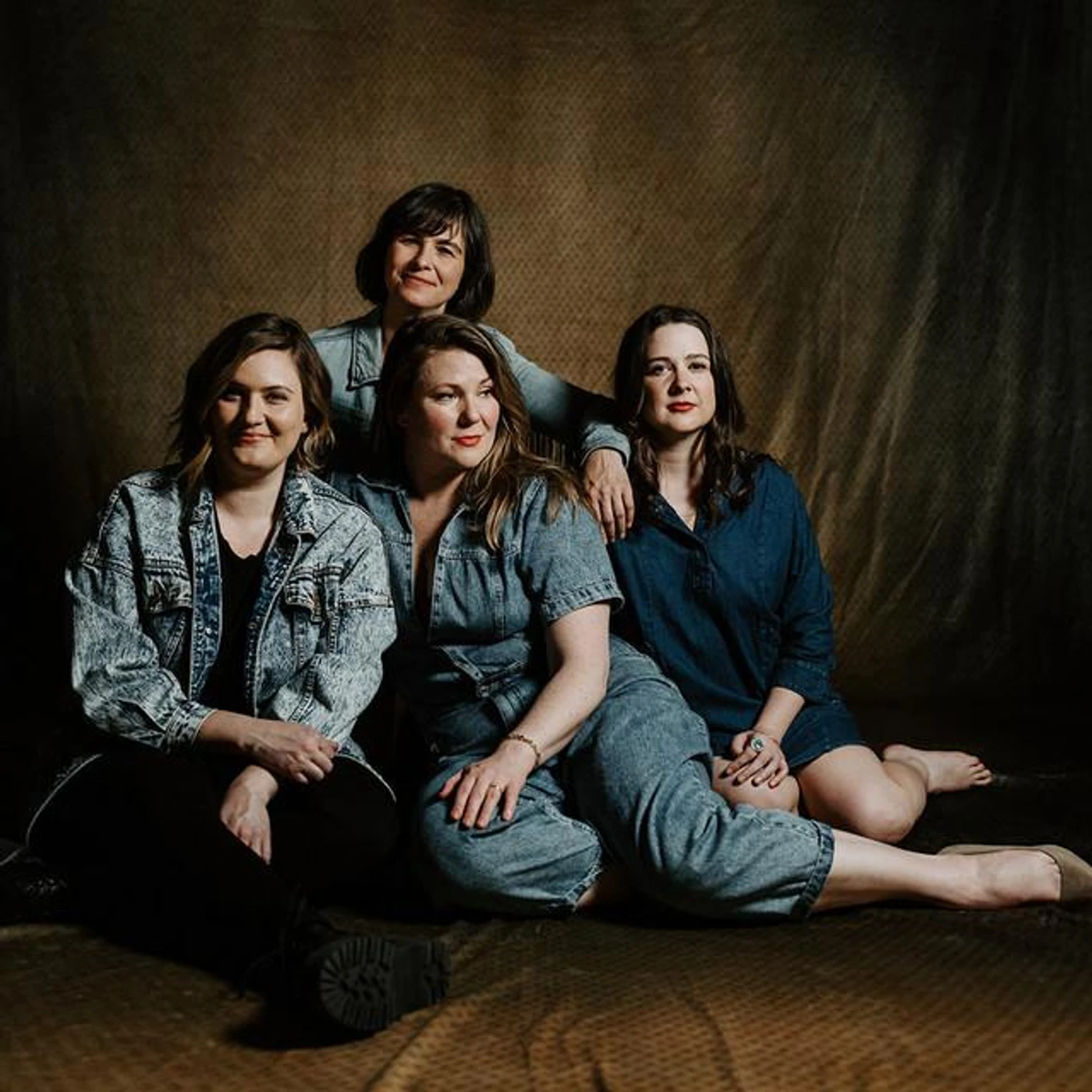 Della Mae Brand Page
